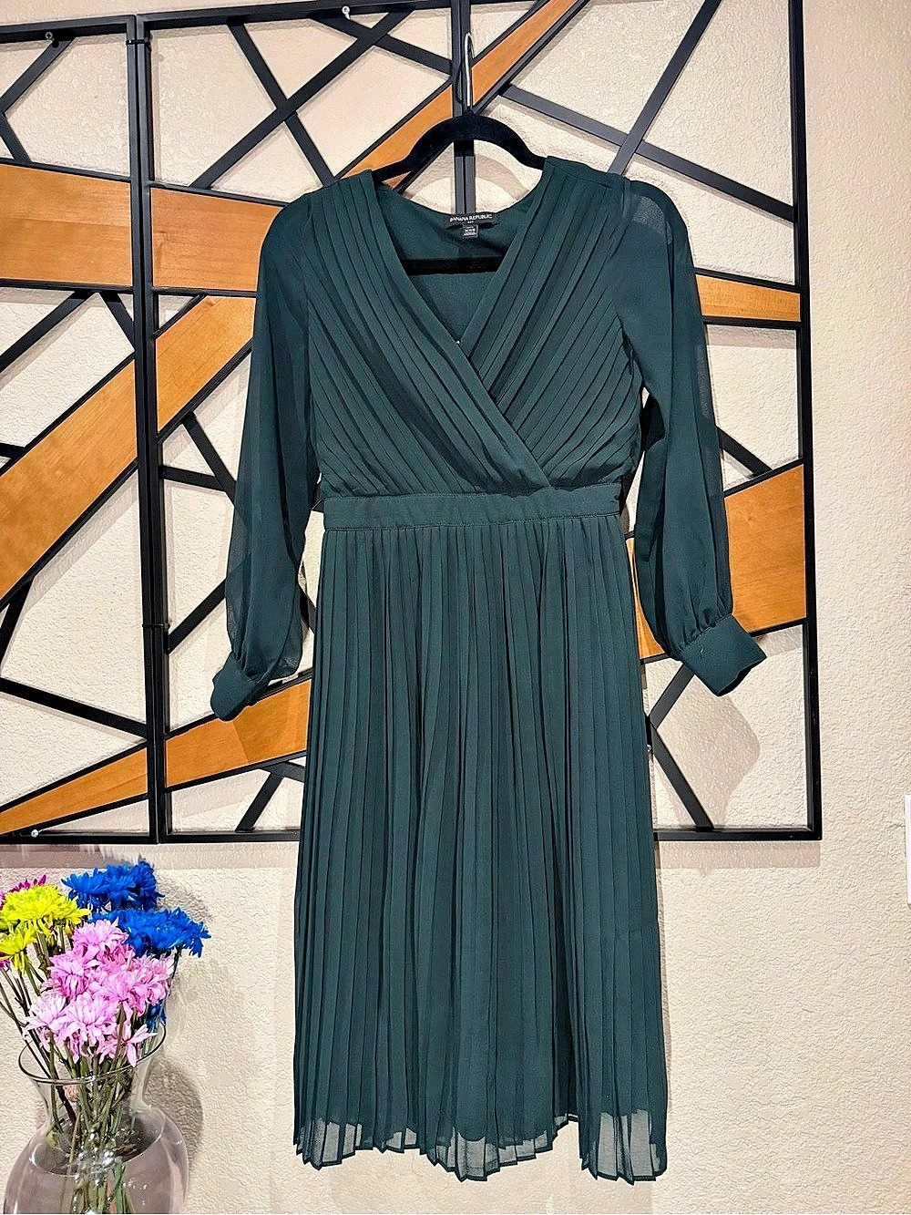 Pleated Wrap Midi Dress in Green Size Medium Like New